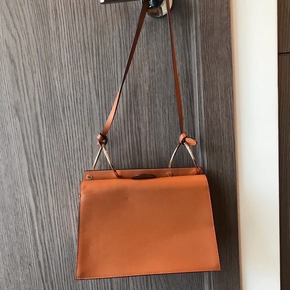 Danse Lente phoebe two-tone leather shoulder bag - Picture 2 of 3